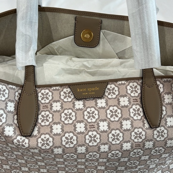 Kate spade canvas/new! - Picture 8 of 9